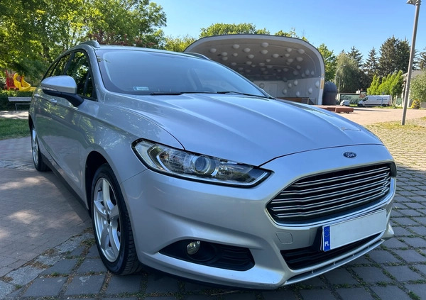 Ford Mondeo cena 49999 przebieg: 177020, rok produkcji 2017 z Warszawa małe 596